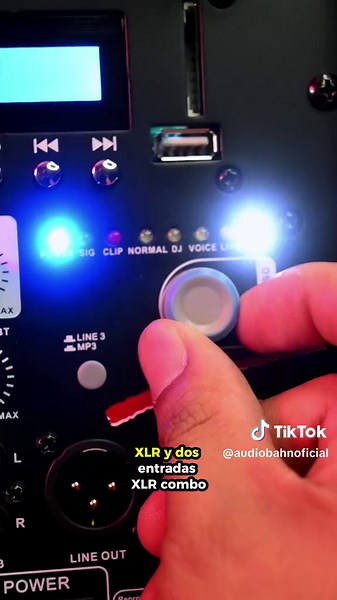 Bafle Profesional Electro15 de Audiobahn: Potencia y Calidad