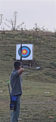 recurve field archery practice