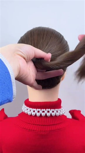 Effortless and Glamorous High Ponytail Tutorial