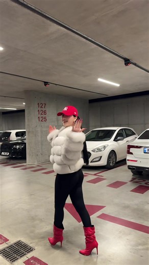 imagine caring what boring ppl think about you#fyp