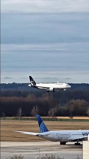 Perfect Smooth Landing Approach ✈️ Incredible Low Flyby Airplane View #Shorts