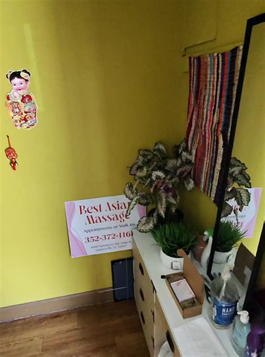 She was busy 💔#tuggy #expore #massage #povseries | massage therapy