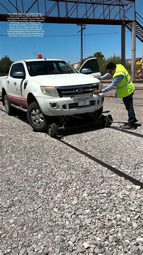 Schienenrad installation: Wie ein Pickup-Truck auf Schienen fährt