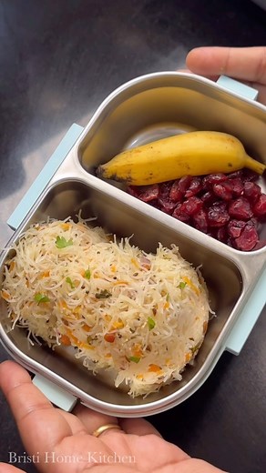 Bristi Kumari on Instagram: "Vermicelli Idli Vermicelli Idli also known as Semiya idli is a very easy recipe which can be used in kid’s lunch box and as a breakfast well. I have used rice vermicelli, you can use wheat vermicelli as well which is regularly used. It’s a healthy recipe which can be served with or without chutney Ingredients- 1 Bowl Curd Chopped onion Grated carrot Chopped Green coriander Rice Vermicelli Tadka- Oil Chana Dal Cumin Seeds Rai #reels #bristihomekitchen #instagood #vlog