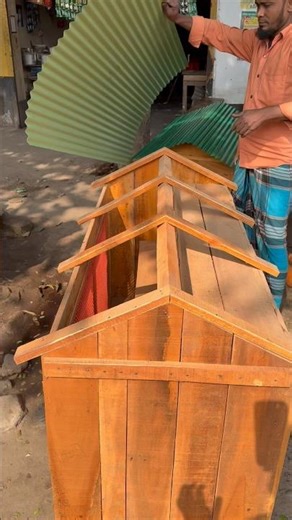 Installing tin in the pigeon house shed #pigeonhouse #woodworking #pet
