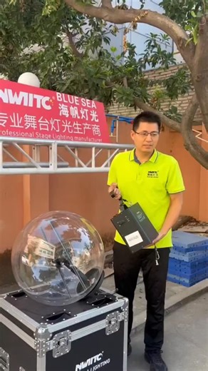 ☹♡ Đⓔ𝐞𝔭Ữ ⓚ𝐢ηⓖ 🐧💢 on Instagram: "Dj Lighting"