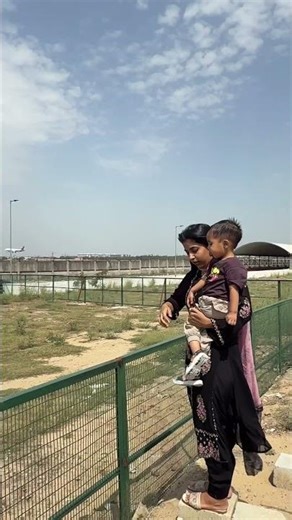 Ritvik ko mumma ke sath aeroplane ✈️ me goa jaana h🤗😂😂