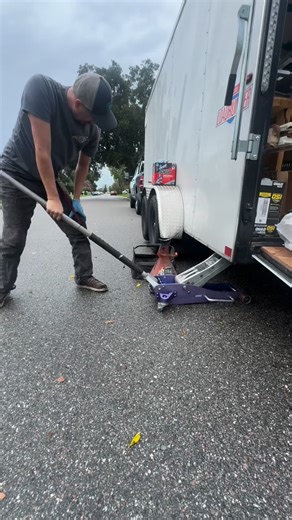 3 comments | Day in the life of a mobile trailer mechanic. Complete an axle service on a tandem 3.5k enclosed trailer. ‍Part 2 #mobilemechanic #repair #trailer #asmr | Ready2go Trailer Repair LLC | Facebook