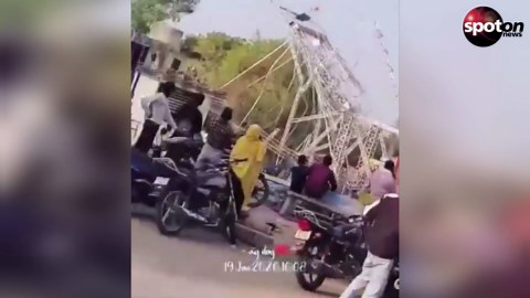 Horror accident: Giant dragon swing collapses during ride