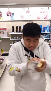 MAGIC W/ RANDOM OBJECTS!  | SeanDoesMagic | Facebook