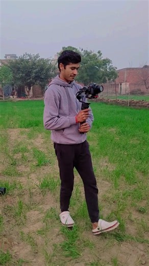 《 ROHITBRO RIDER 》 on Instagram: "New gimbal ki opening 🤷‍♂️🤷‍♂️🤷‍♂️ . . . . . . #reels #instagram #trending #viral #photographer"