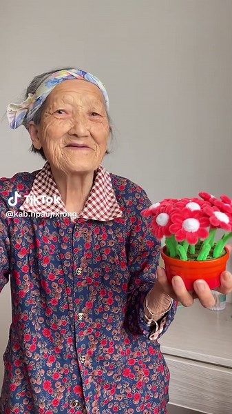 Chinese Bride Shares Unique Cultural Insights