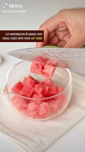 Trending fruit summer dessert recipe in China #recipe #dessert #chinesefood #cooking #fruit