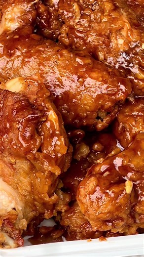 10 wings plus fries K19,500. We are in Blantyre, specifically Kanjedza KP side. If you don’t know it, then close to Masm hospital after limbe CCAP. These are homemade meals for collection and delivery only. Call us on 0991593592/0992112645