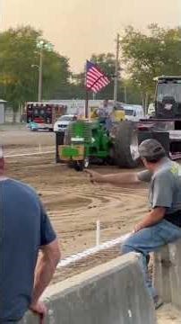 Brian ramls new john deere G pulling in 8mph class on Friday and winning