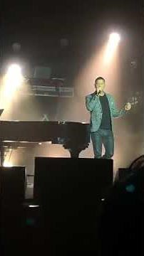 Sebastien IZAMBARD (Il Divo) "Smile" 3-12-2017