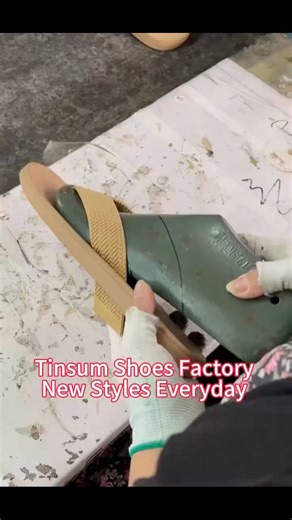 New Styles Everyday. Pls follow us #factory #sandals #shoes #slippers #fashion #footwear #slide