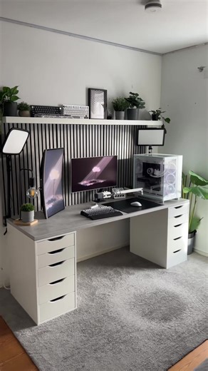 Do you think it‘s tuff? #whitesetup #setup #OLED #techtok #compsetup