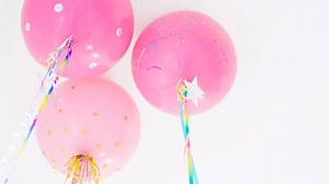 A twist of sparkle and a dash of imagination create the ultimate make-believe unicorn balloons! Perfect for making any day magical. https://fmlink.me/5eY | Balloon Time | Facebook