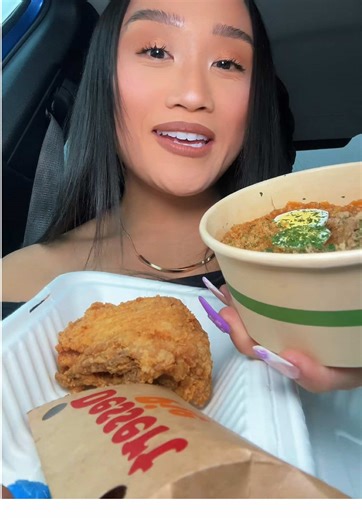 Jollibee Delights: Enjoy Chickenjoy in Daly City