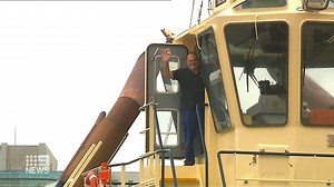 Tugboats guide freighters and cargo ships safely to dock and today in #Newcastle, one skipper was given a fond yet unique farewell. #9News | Nightly at 6.00pm | 9 News Sydney