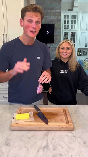 Butter Dog: Trying a Bizarre Testicle Butter Dog Recipe