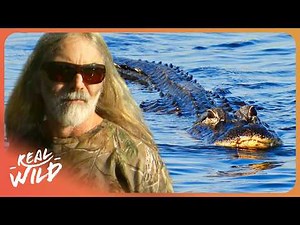 Manny Puig Swims Inside a Hidden 20-Foot Alligator Den | Savage Wild