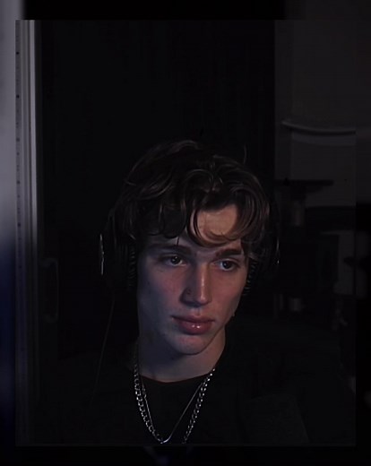 that haircut 🤌🏼 @𝕷𝖊𝔂𝖑𝖆 🕷 #vinnie #viral #vhackerr #vinniehacker