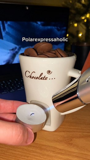 2.8K views · 49 reactions | Your Movie Night will never be the same with This Chocolate Fondue mug✨️ #giftideas #chocolate #fondue #christmas #girlfriend #movie | Melt Moments | Facebook