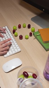 1.2K views · 21 reactions | Las Uvas de California son un bocadillo práctico y fácil de llevar para un día ajetreado de trabajo. Sabe delicioso y es bueno para usted. Para un bocadillo refrescante y saludable en la oficina, lleve Uvas de California, sabrosas, saludables y alegres. | Grapes From California | Facebook