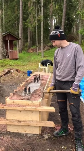 Thomas & Petra 🇸🇪 on Instagram: "New video is uploaded from when opened up the mold to take a first look at the keel we casted! 😊A very nervous moment, as we didn’t know whether we would find a complete disaster or a successful casting… As it turned out we had some issues, one was the threaded rods that managed to get stuck, and this we had to solve somehow 😊 Long story short - we managed to get the rods out 😃 for more details go watch the video, link can be found in our bio or by navigatin