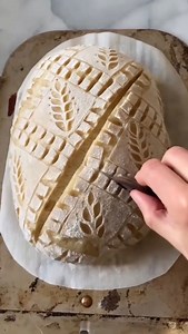 9.5M views · 390K reactions | Quilted Batard Score Sourdough...   By @sourdough_enzo | Foodporn | Facebook