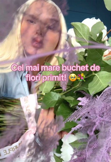 Cel mai mare buchet de flori primit — reacție și detalii surprinzătoare