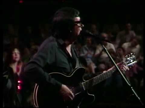 Roy Orbison ---- Pretty Woman with lyrics