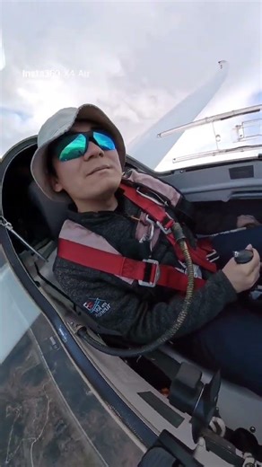 Soaring the Mountain Waves of Cévennes in a Duo Discus