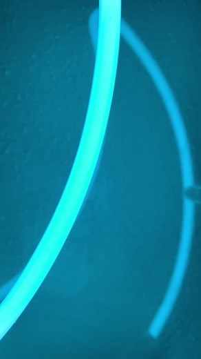 I’ll be alright, as long as there’s light from a neon moon. #brooksanddunn #kaseymusgraves #neonmoon