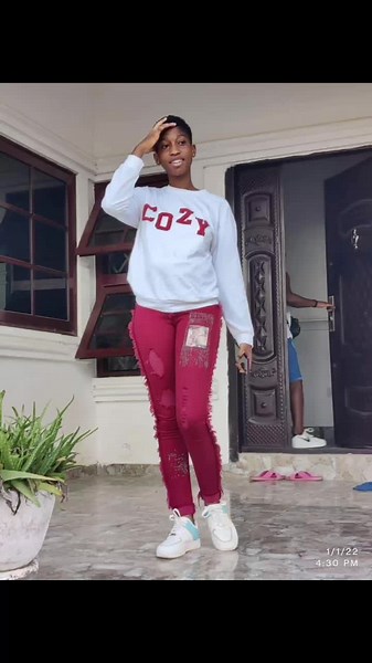 Aaron Tsigbey (@aarontsigbey)’s videos with COLOU - Johnny Bravo