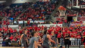 Luke Hale drives to the basket to score a bucket for the Cards making the score 55-49 Hornets with 3:53 to go in the 4th quarter. Video Boo Newsome/Mountain Citizen | The Mountain Citizen