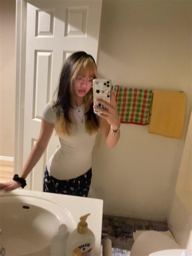 e .⋆♱ (@e_.xxcc)’s videos with original sound - silkenaffair