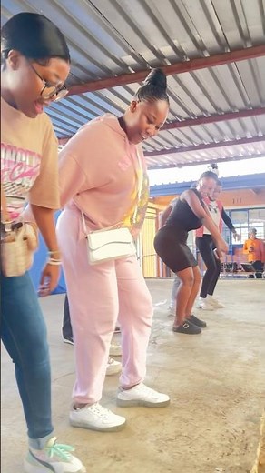 Umsebenzi Wethu | Zekethe Dance #amapianodance #amapiano #dj #luyoloprimary