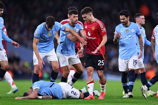 “He’s becoming an actor” - Ex-Chelsea defender hits out at Kyle Walker for disappointing act against Rasmus Hojlund in Manchester derby