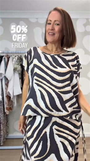 50-OFF FRIDAY IS HERE!!! Today’s pattern is the beautiful Calypso Kaftan worn here with the Easy Does It Skirt. 🎉 Get 50% off today. You can make a top or a dress, short to long sleeves, add a drawstring, ties or sash. Sew an easy breezy top or a casual beach throw-over. Patterns includes lots of optional elements. Here I’m wearing the top version with the Easy Does It Skirt sewn in matching rayon from @spotlightstores to create a set. #patternemporium #pepatterns #sewing #memade #sewingforme #