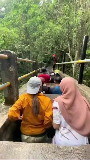 It looks like so much fun | Amazing Places