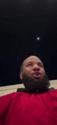 I give flowers all day long to my peers. Hearing The Game give me mine was needed. Specially when people say “Whose Bumping Mickey Factz?” Lol