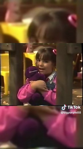 Feeling Nostalgic? Then why not have a sit back and watch the opening to a Barney & the Backyard Gang Tape! Alwasy a treat to Enjoy the Classics! 💜💜💜 . . . . . BARNEY AND THE BACKYARD GANG and BARNEY & FRIENDS were originally developed by Sheryl Leach, Kathy Parker and Dennis DeShazer. #barneythedinosaur #barneyandthebackyardgang #VHS #nostalgia #AprilFools