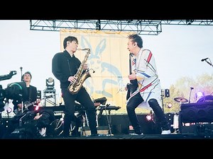 [ARABAKI ROCK FEST.26] 布袋寅泰 伝説のギターが轟く MICHINOKUステージを圧巻のパフォーマンスで魅了