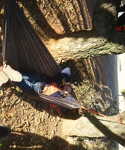 DIY Cheap, Quick and Easy, Compact Travel Hammock With Tree Straps
