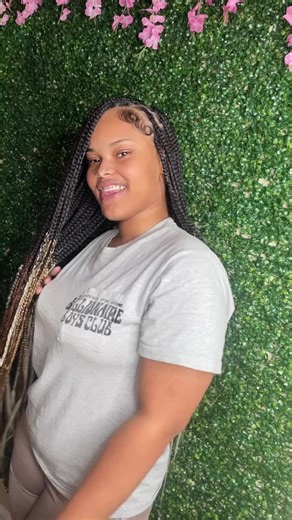 Small knotless braids 😍 #fyp #knotlessbraids #jacksonbraider #braids