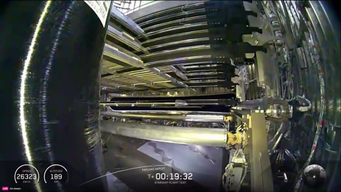 Starship deploys Starlink simulators in space during Flight 11 test