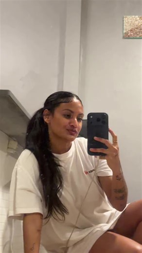 Finding the Ideal Screen Protector for Midnight Blue